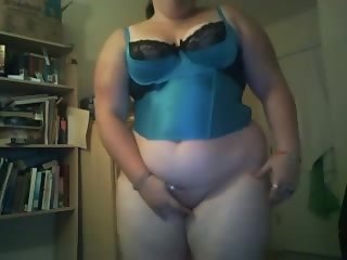Fat Babe Showing Off on Webcam